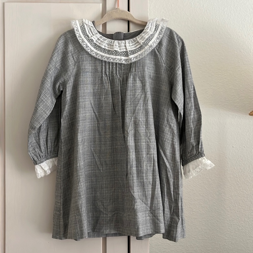 Like-new Tartine et Chocolat Grey Lave Trim Dress with Collar